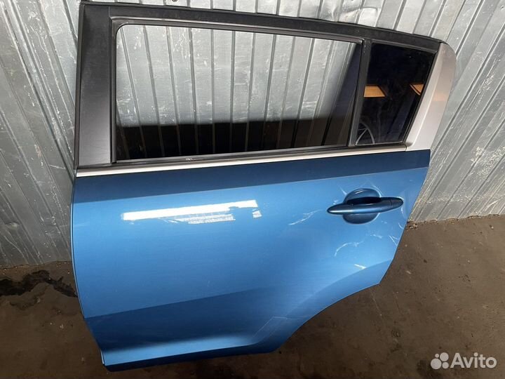 Дверь задняя левая kia sportage 3
