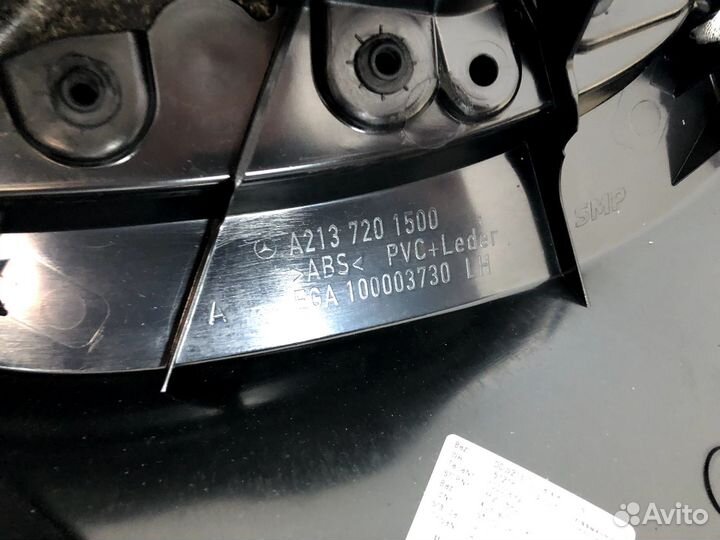 Обивка двери водителя Е класс 213