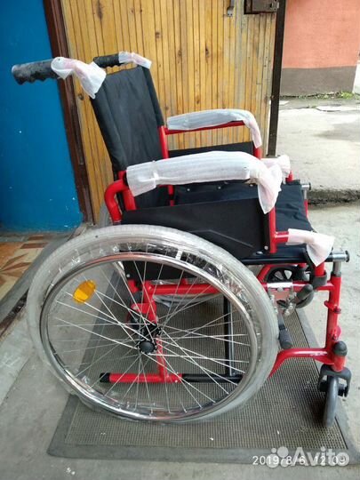 Инвалидная коляска