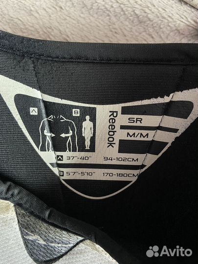 Нагрудник хоккейный reebok