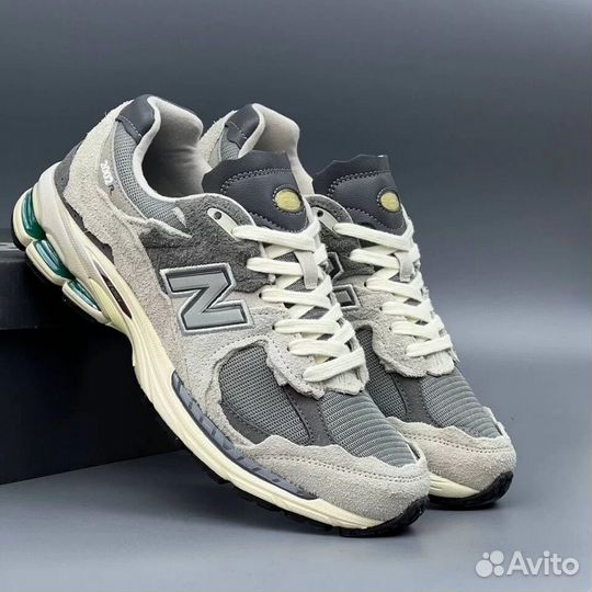 New Balance 2002R Grey