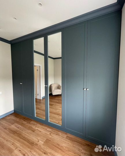 Шкаф распашной Матовый