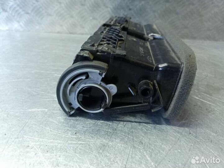 Дефлектор воздушный передний Volkswagen Jetta clra