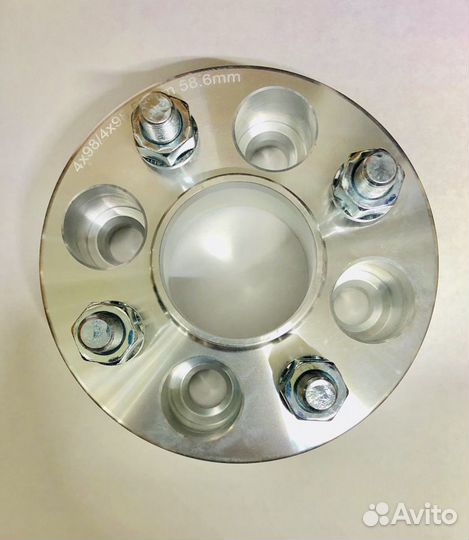 Колесные проставки на Ладу 25мм