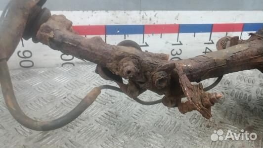 Ступица передняя правая toyota hilux RN70 (NNK23N901)