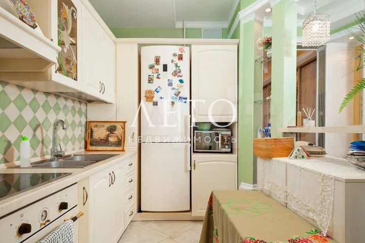 2-к. квартира, 68,4 м², 2/8 эт.