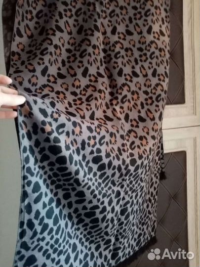Продам жен. шарф (2,0 * 0,5 м), расцветка леопард