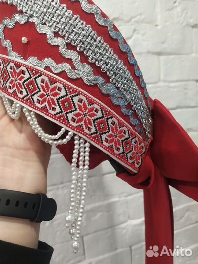 Кокошник ручной работы