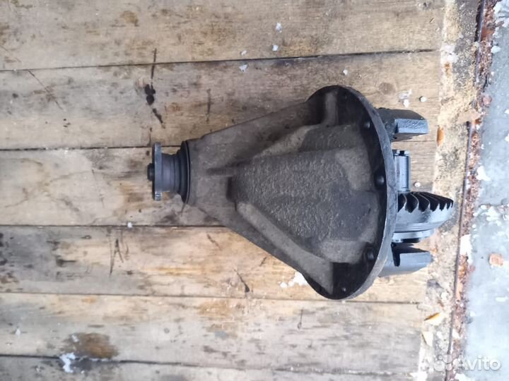 Редуктор тяговый на Газель Бизнес под ремонт