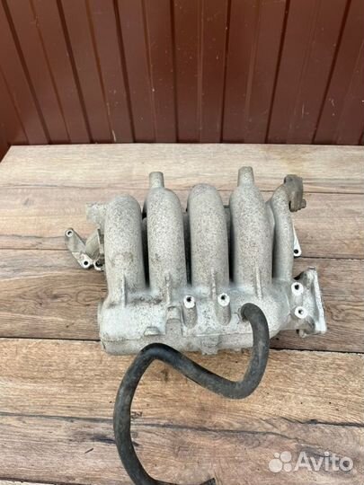 Впускной коллектор Chery Tiggo T11 2007