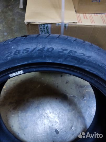 Pirelli P Zero 285/40 R21 и 315/35 R21 111Y