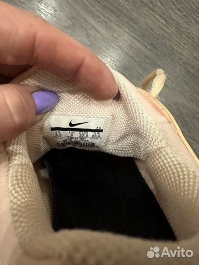 Кроссовки nike 37