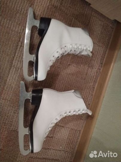 Коньки для девочки размер 33