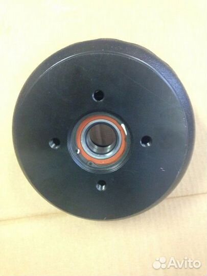 Барабан тормозной F200 98х4 М12х1,5 с фланцем лев