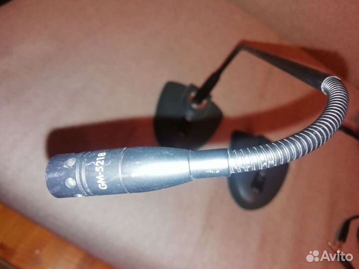 JTS GM-5218CL микрофон на гусиной шее