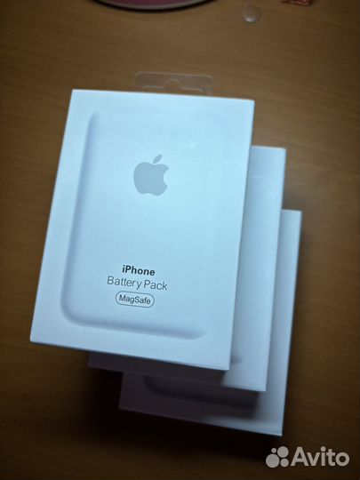 Внешний аккумулятор Apple MagSafe Battery Pack