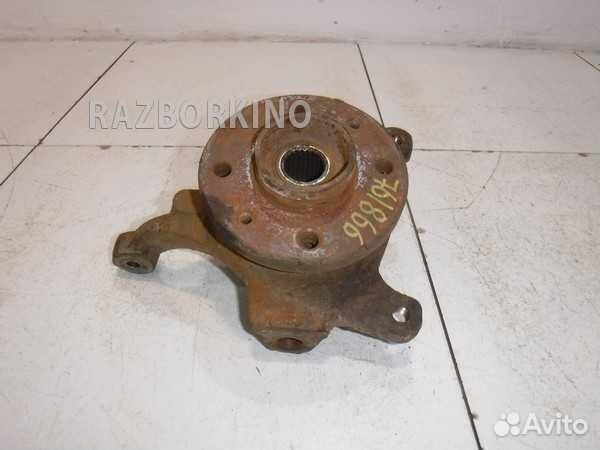 Кулак передний правый Рено