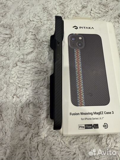 Чехол Pitaka на iPhone 13/14