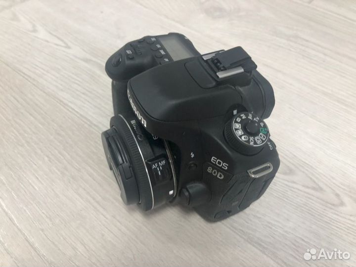 Фотоаппарат Canon EOS 80D Body