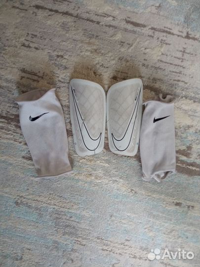 Щитки футбольные nike mercurial