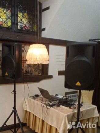 Активные колонки behringer