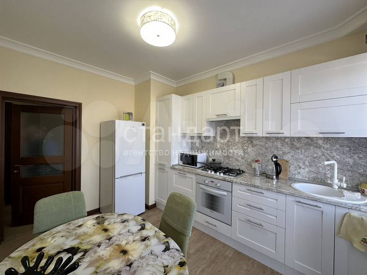 2-к. квартира, 68 м², 3/8 эт.