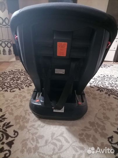 Автомобильное кресло