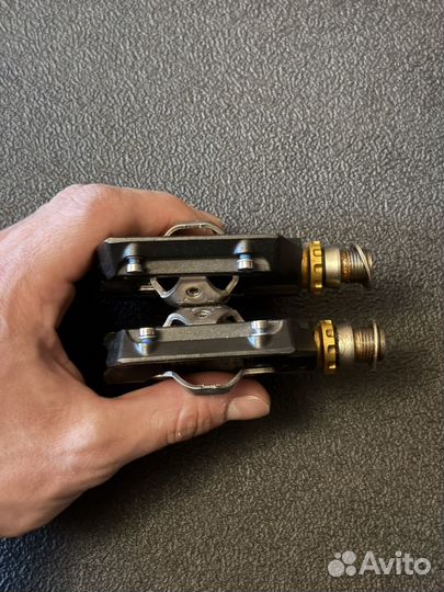 Педали контактные Shimano Saint PD-M820