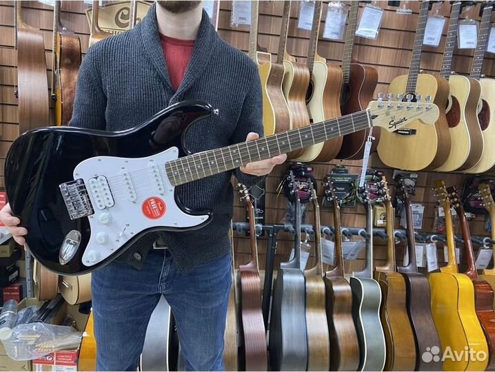 Электрогитара Fender Squier + Аксессуары