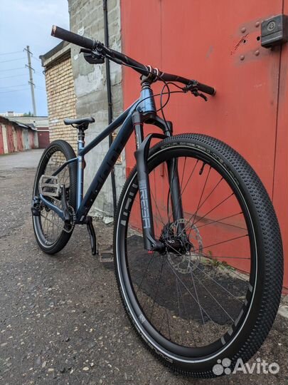 Giant Fathom (2022) M (custom)