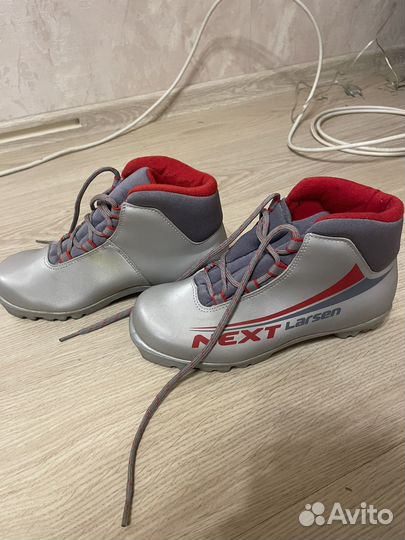 Лыжные ботинки