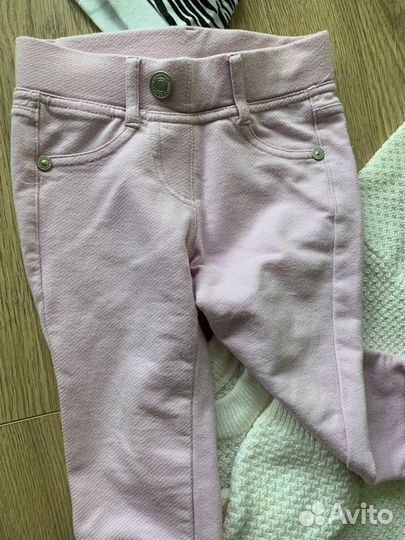 Свитер, штаны и шапочка