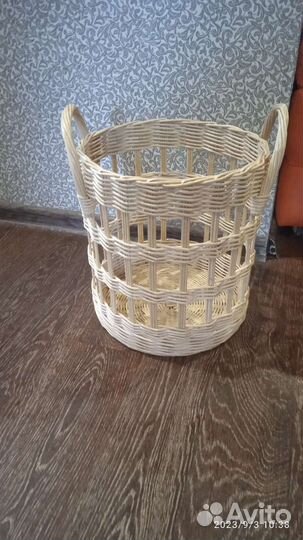 Корзина плетёная из бум лозы