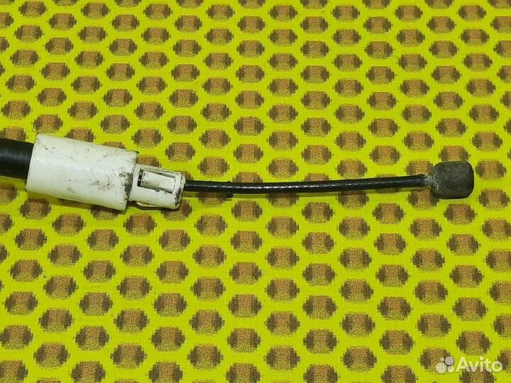 Трос стояночного тормоза правый Ford Focus/Focus RS/Focus ST