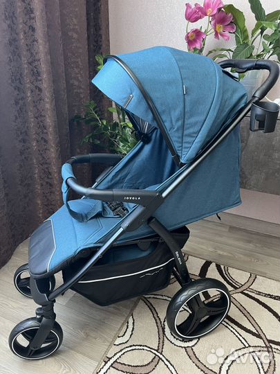 Прогулочная коляска Jovola Selena