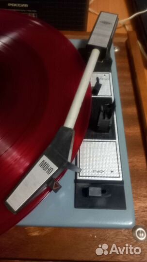 Проигрыватель винила СССР