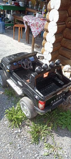 Детский развивающий электромобиль