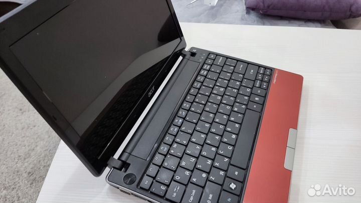 Продам нетбук Acer Aspire One 721 торг