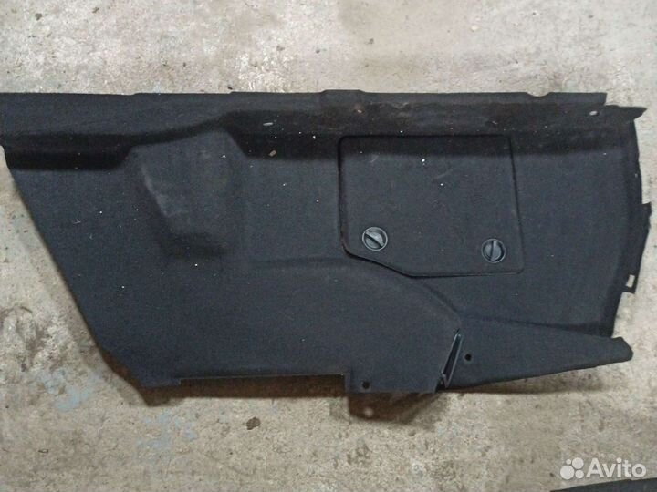 Обшивка багажника Mercedes W211 2007 г
