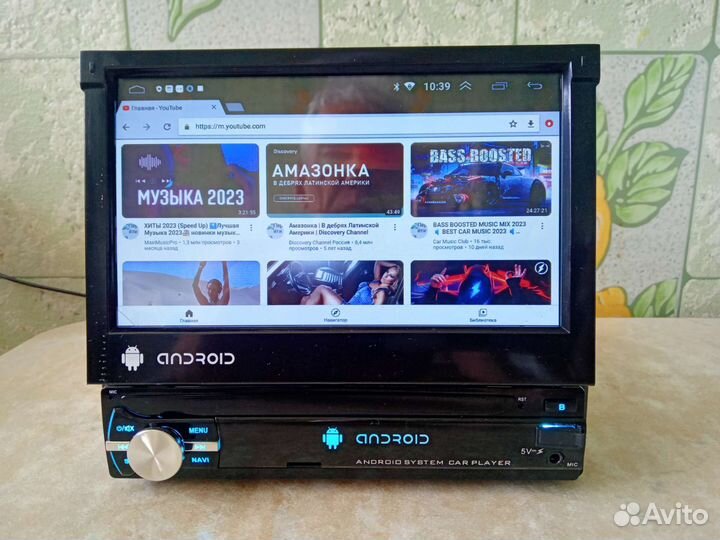 Магнитола Андроид с выдвижным экраном
