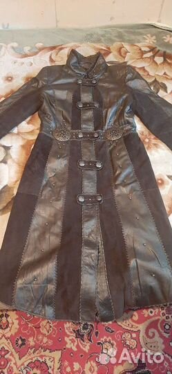 Кожаный плащ женский