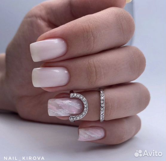 Маникюр и педикюр