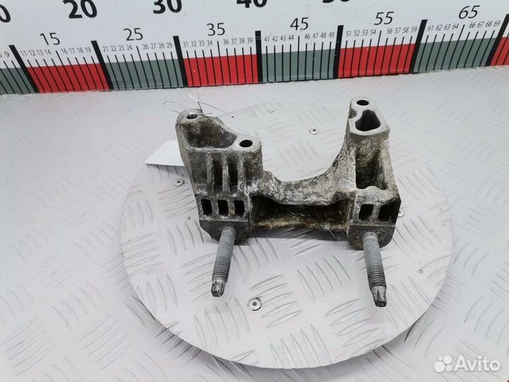 Кронштейн двигателя Ford Focus 2 2007