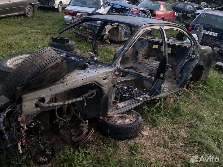 Nissan maxima а32 по кускам