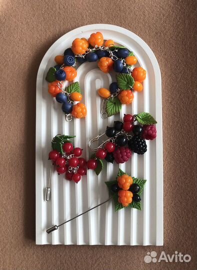 Брошь ручной работы