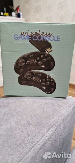 Игровая консоль
