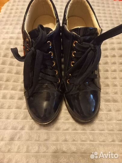 Сникерсы женские 38