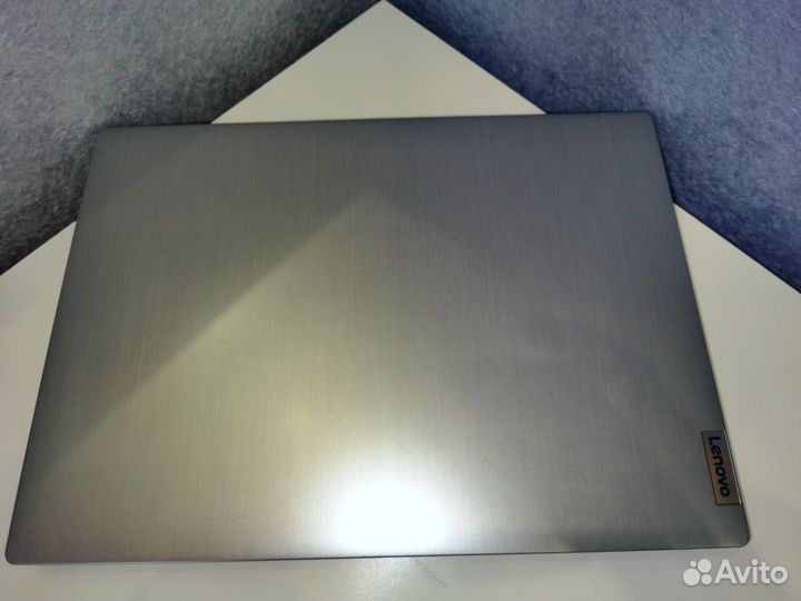 Lenovo IdeaPad 3 14ITL05