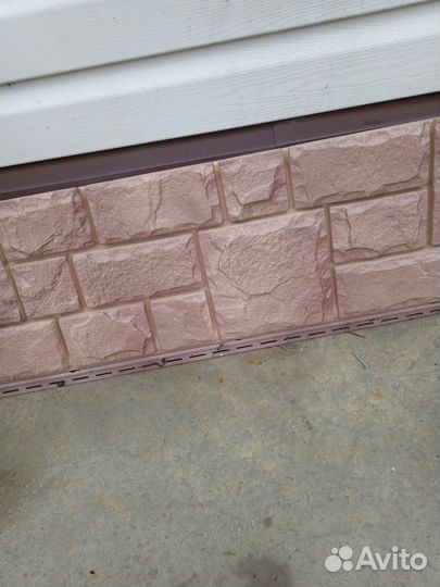 Продаётся (7 шт. ) фасадная панель цоколя