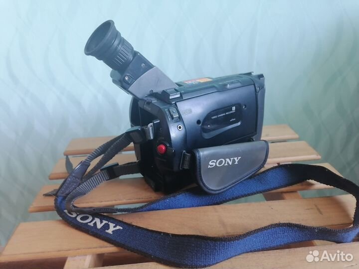 Ручная камера Sony Video8